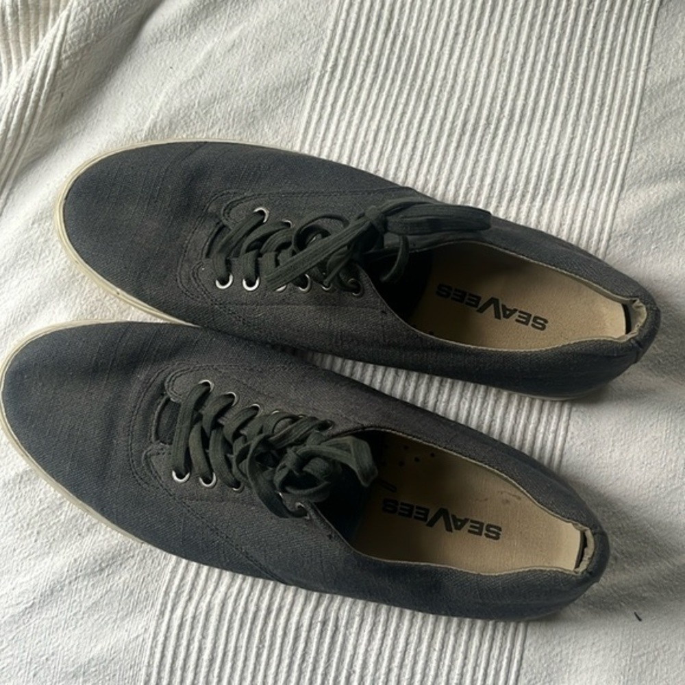 men’s size 13 seavees